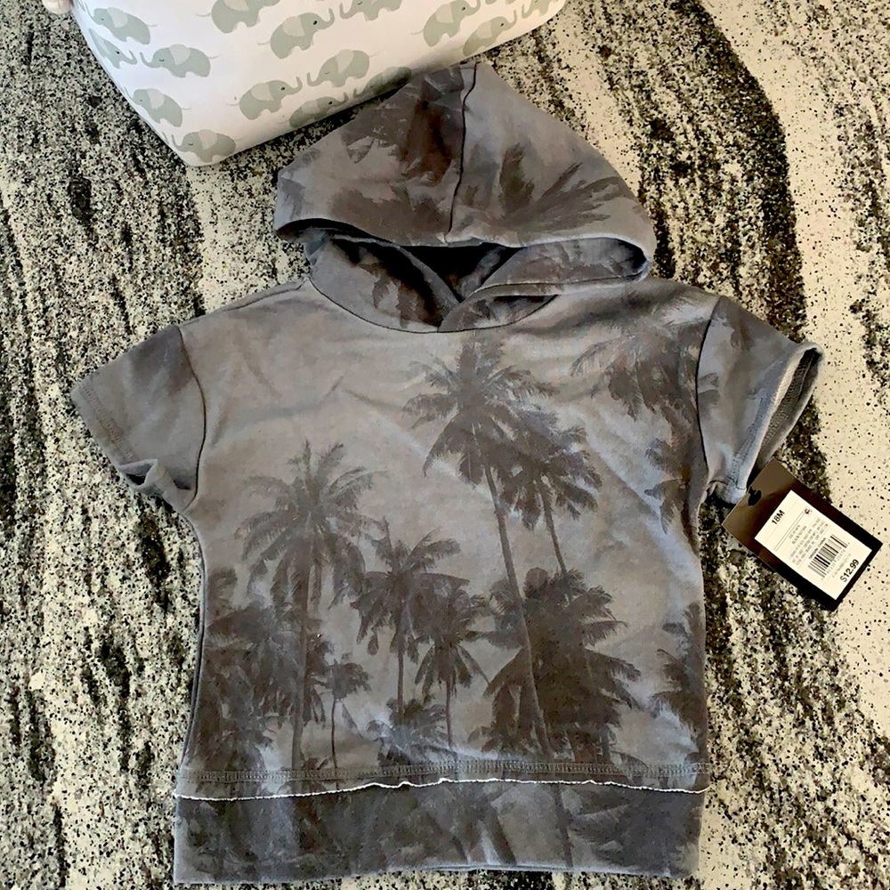 Children’s art class Palm tree 🌴 Pullover sz 18m
